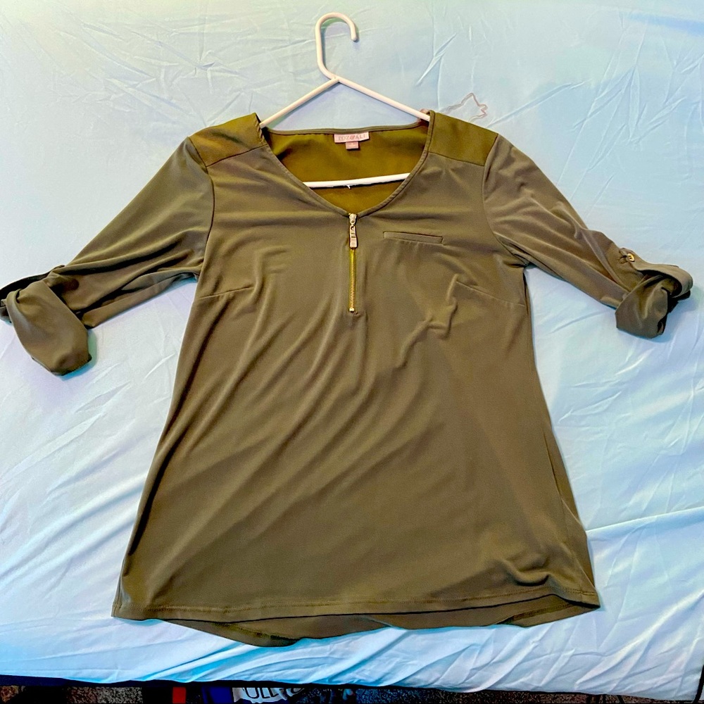 Rozali green mid sleeve top